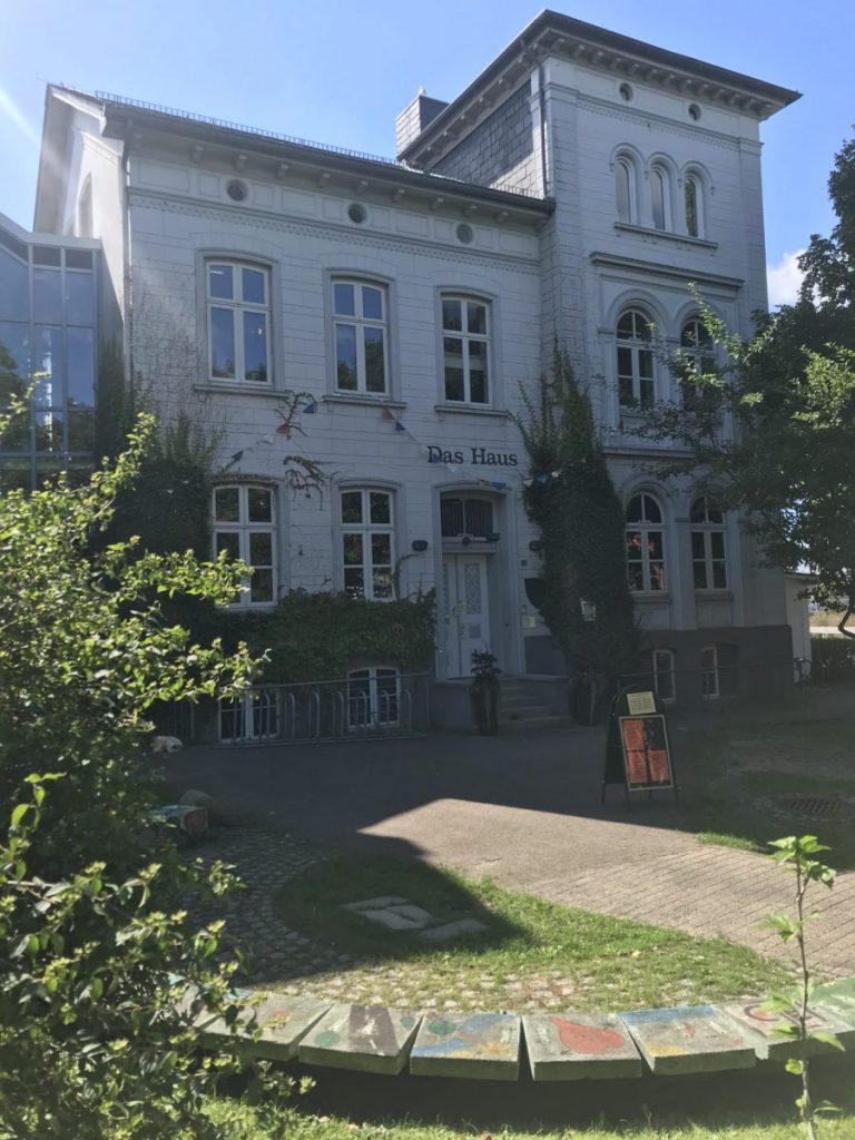 01.10.2021, 16:00 Uhr: Klaus Buß berichtet über seine Fluchterfahrung