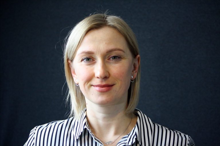 Ukrainerin hilft ihren Landsleuten auf der Flucht