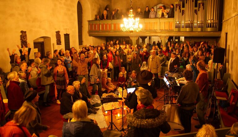 Liedernacht sammelt Spenden für Geflüchtete